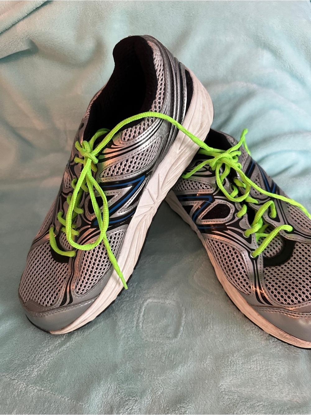 New Balance Gray Mesh Sneakers with Blue Tongue and Neon Green Laces